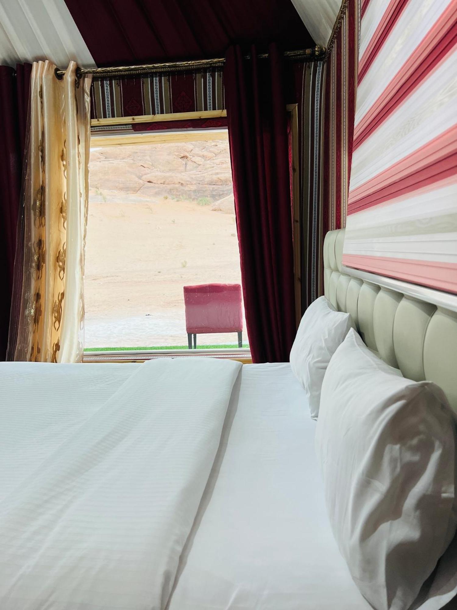 Moon Magic Valley Appartement Wadi Rum Buitenkant foto