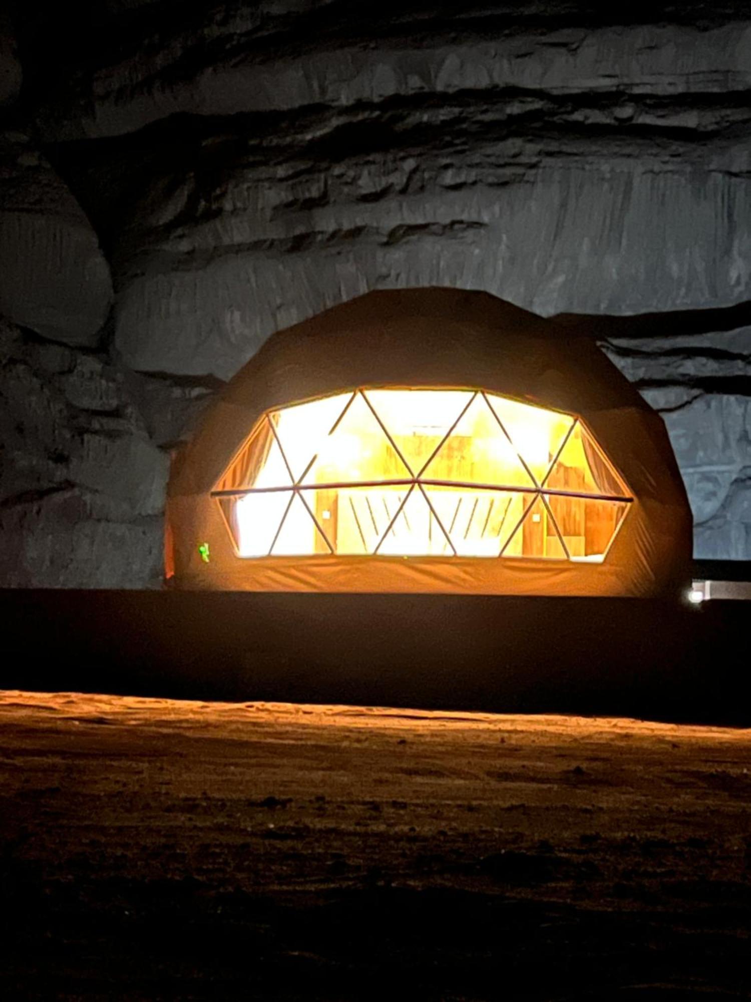 Moon Magic Valley Appartement Wadi Rum Buitenkant foto